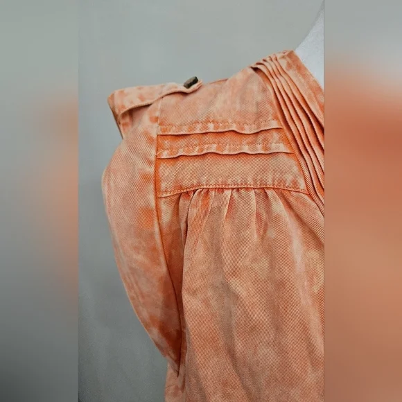 FATE Smocked Crop Utility Blouse In Pastel Orange. Size Small - Picture 5 of 12